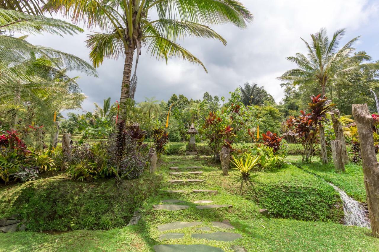 Prana Dewi Mountain Resort جاتيلويه الغرفة الصورة